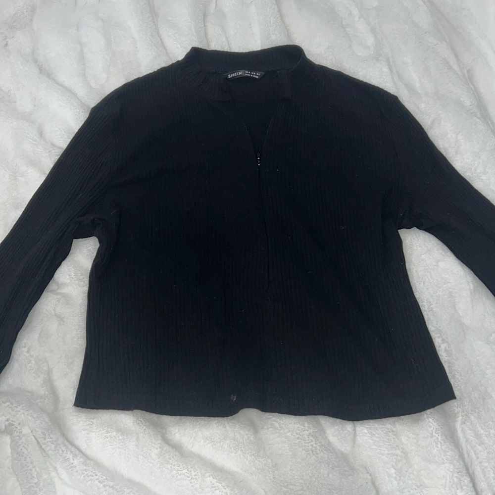 Black half zipper cropped top